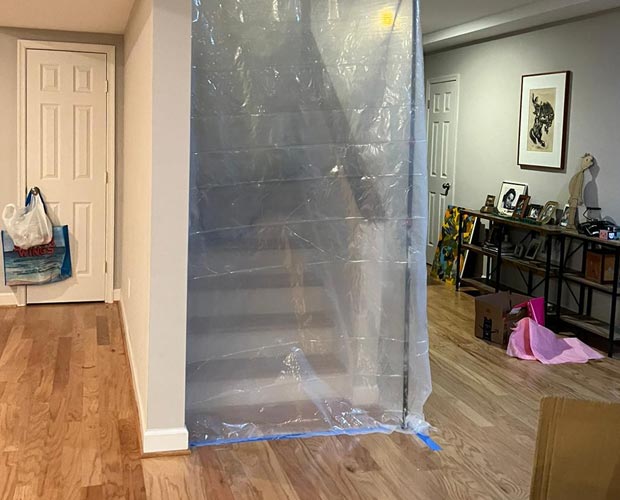 Step 3: Mold Containment