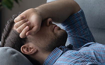 White mold health symptoms - Headache